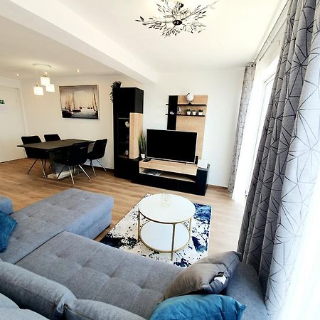 White House Apartments Dugi Rat Dış mekan fotoğraf